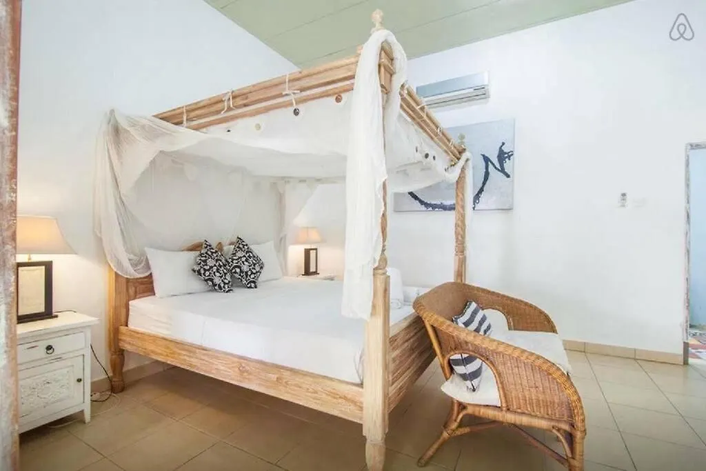 Seminyak Beach Seasalt Hibiscus Villa Vh Indonesia