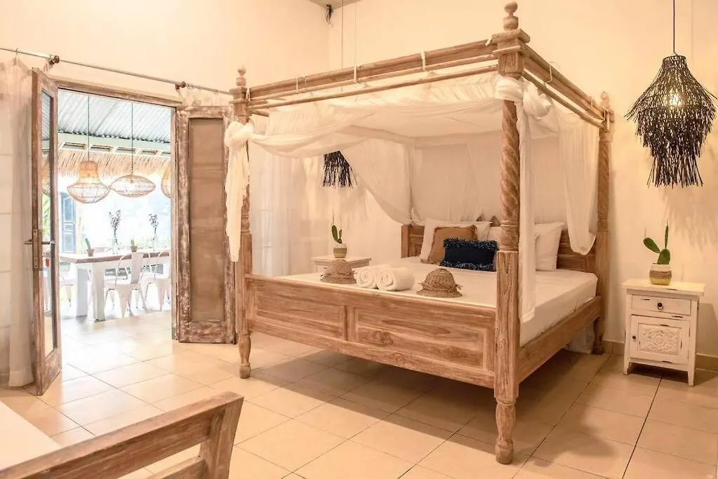 Seminyak Beach Seasalt Hibiscus Villa Vh